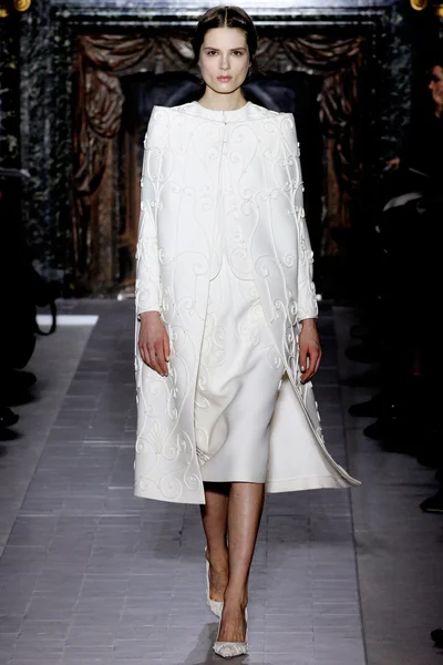 Look 8